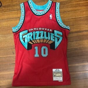 Mitchell & Ness Vancouver Grizzlies Red Jersey